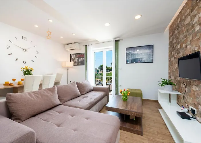Charming Apartment Ines